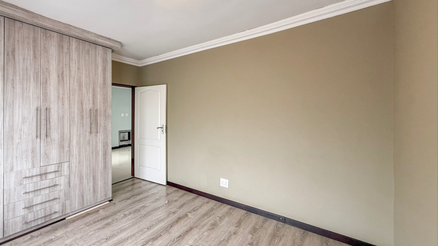 4 Bedroom Property for Sale in Birdwood Estate North West